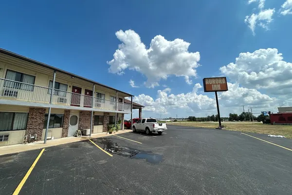 Photo 1 - Capital O Aurora Inn Monett US 60