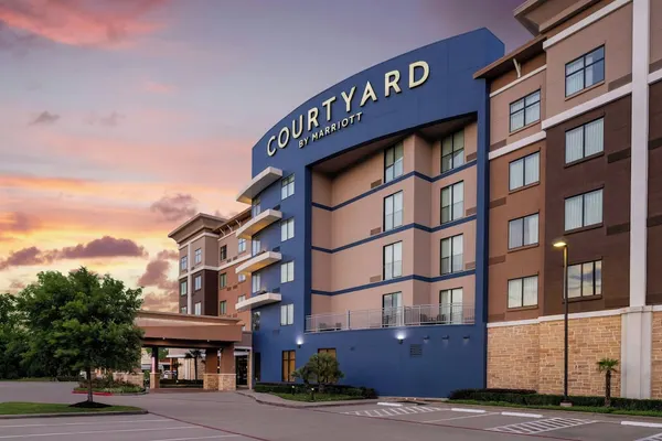 Photo 1 - Courtyard Houston Kingwood