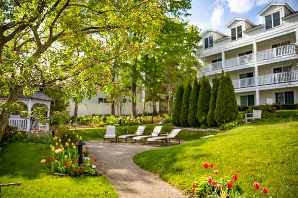 Photo 1 - Harbour View Inn