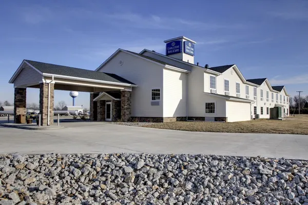 Photo 1 - Cobblestone Hotel & Suites - Newton