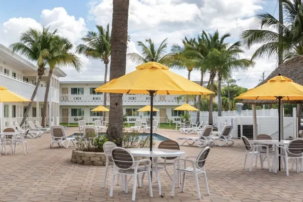 Photo 1 - Downtown Hollywood Gardens Inn & Suites