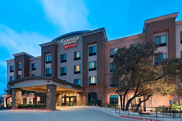 Photo 1 - Fairfield Inn & Suites by Marriott Austin Northwest/Research Blvd