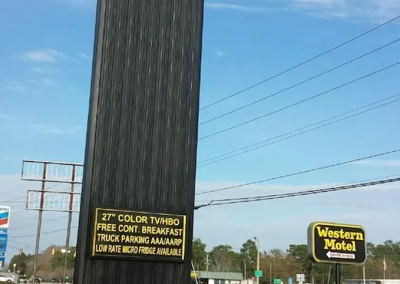 Photo 1 - Western Motel