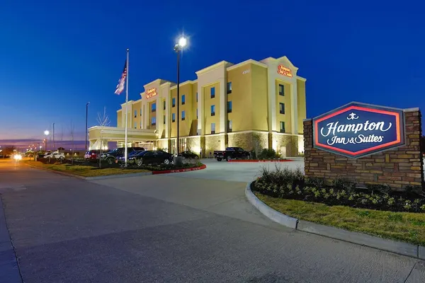 Photo 1 - Hampton Inn & Suites Missouri City, TX