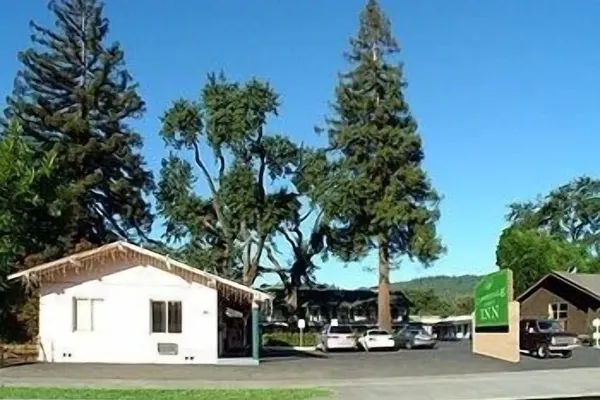 Photo 1 - Cloverdale Oaks Inn