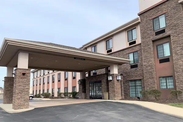 Photo 1 - SureStay by Best Western Cambridge