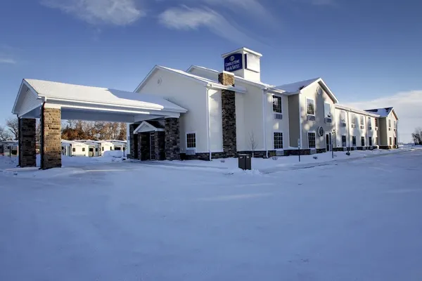 Photo 1 - Cobblestone Inn & Suites - Rugby