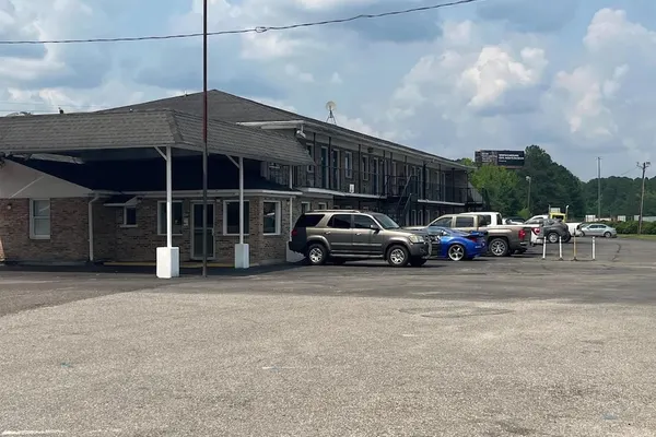 Photo 1 - Motel 6 Saint George, SC – I-95