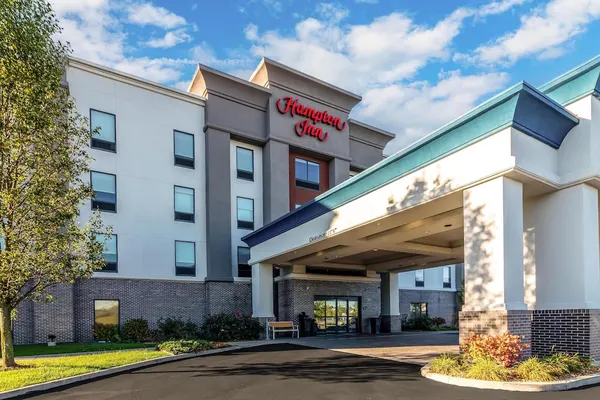 Photo 1 - Hampton Inn Middletown