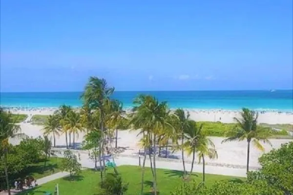 Photo 1 - Ocean Drive Studios Beach Front