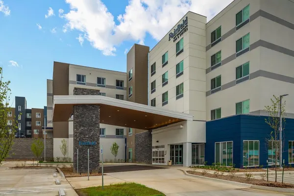 Photo 1 - Fairfield Inn & Suites by Marriott Kansas City North/Gladstone