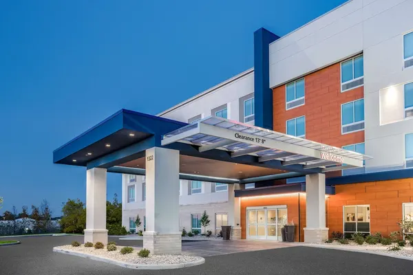 Photo 1 - Hampton Inn by Hilton Bedford