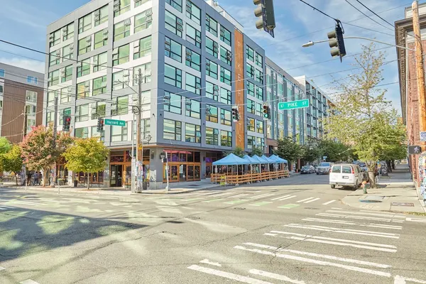 Photo 1 - The Boylston Hotel Capitol Hill, Sonder by Marriott Bonvoy