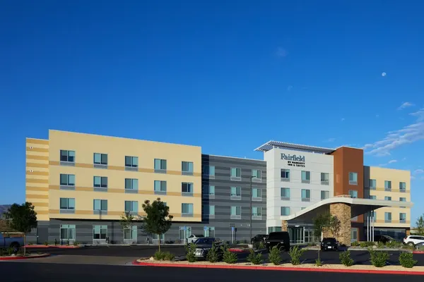 Photo 1 - Fairfield Inn & Suites by Marriott Palmdale West