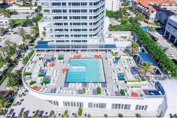 Photo 1 - W Residences 2 Bedroom Suite 2 Condo by RedAwning