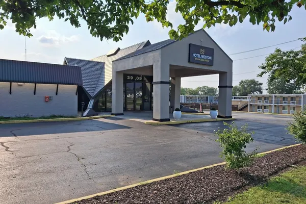 Photo 1 - Hotel Weston RFD