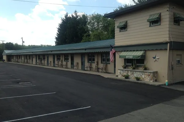 Photo 1 - Cadiz Motel by OYO on route 250