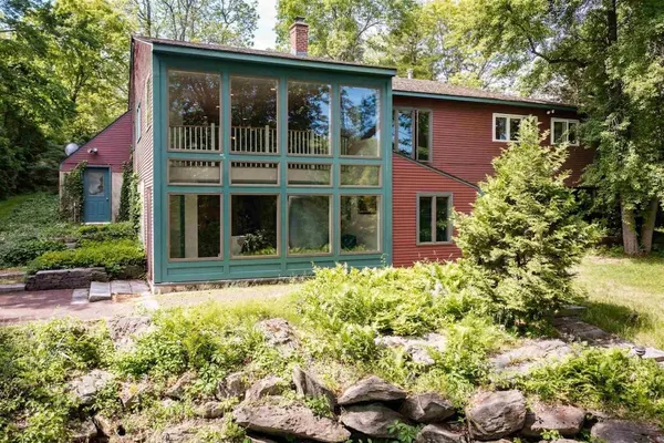 Photo 1 - River House in the Heart of Middlebury