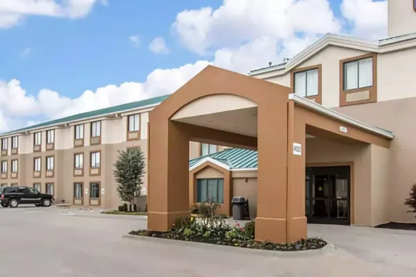 Photo 1 - The Douillet by Demeure Hotels