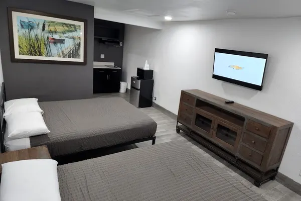 Photo 1 - Rodeway Inn