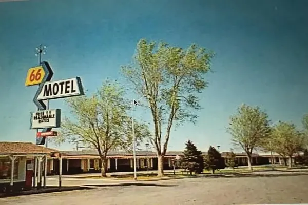 Photo 1 - 66 Motel