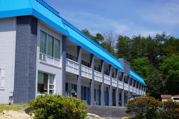 Photo 1 - Astoria West