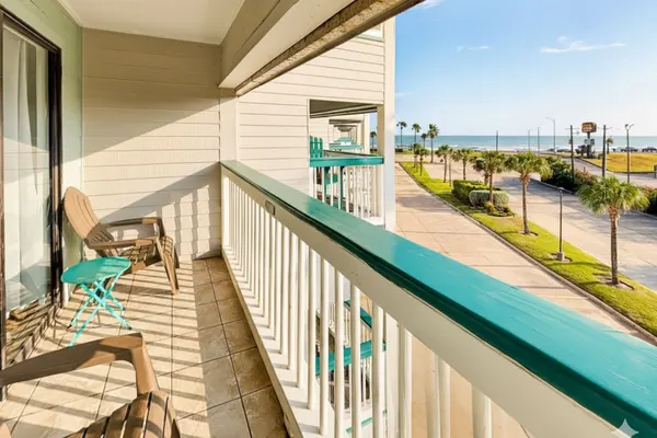 Photo 1 - Saltwater Paradise by Ryson Vacation Rentals