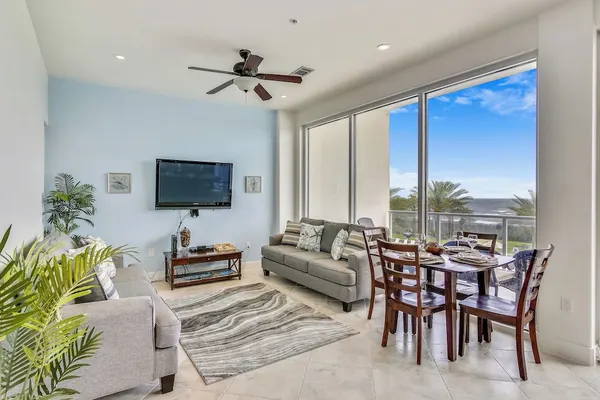 Photo 1 - Diamond Beach 312 - Island Jewel