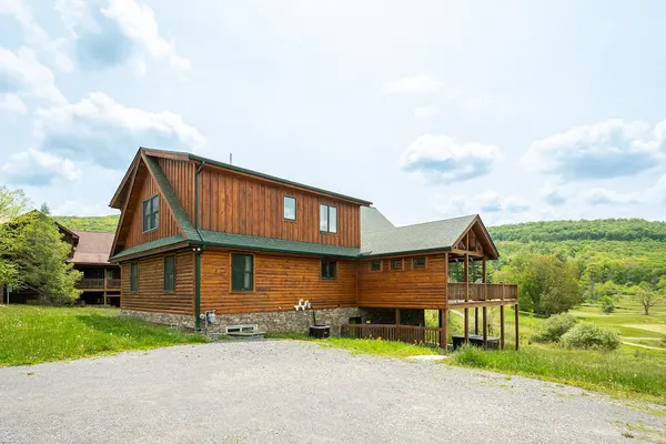 Photo 1 - Valley Lodge