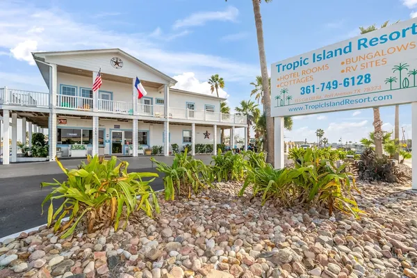 Photo 1 - Tropic Island Resort
