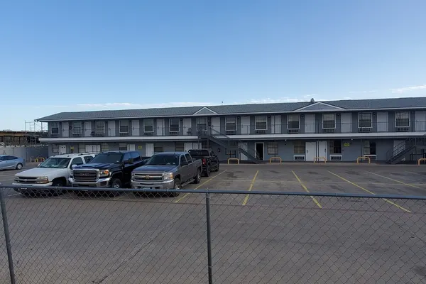 Photo 1 - Motel 9