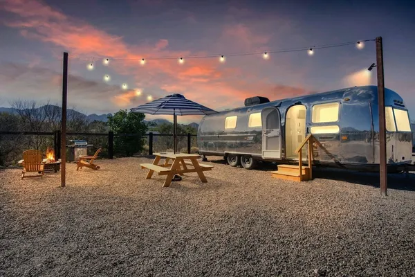 Photo 1 - Vintage Airstream Near The Catalina Mountains 1 Bedroom Residence by Redawning
