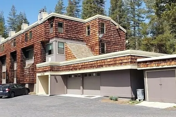 Photo 1 - The Perfect Getaway For A Small Family, Summer Or Winter. Take A Break And Enjoy Time Together - Baby Equipment Available Upon Request 2 Bedroom Home by Redawning