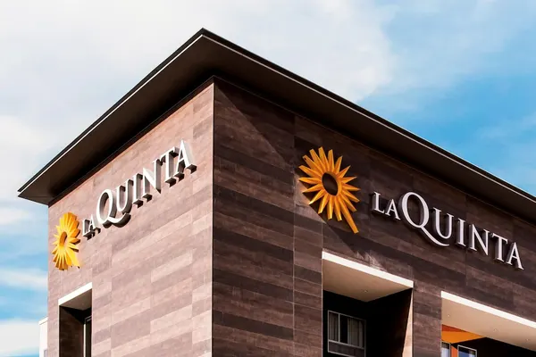 Photo 1 - La Quinta Inn & Suites By Wyndham Galt Lodi North