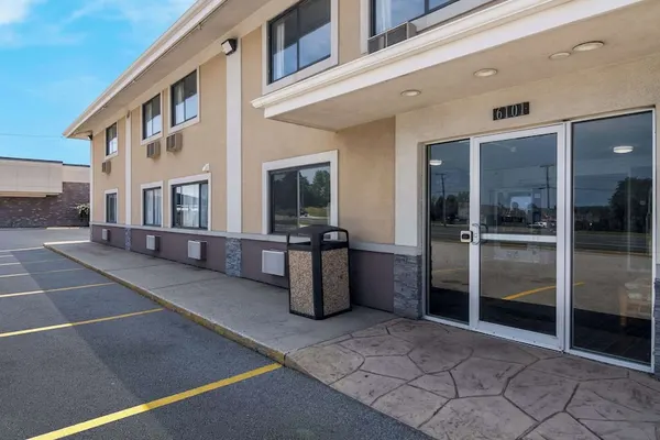 Photo 1 - Suburban Studios Portage