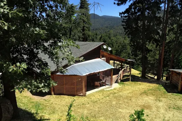 Photo 1 - Evergreen Haus