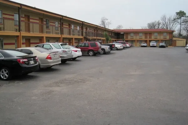 Photo 1 - BESTWAY INN