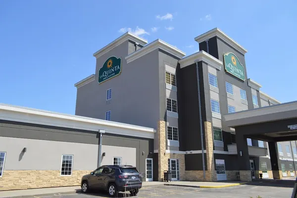 Photo 1 - La Quinta Inn & Suites by Wyndham Rochester Mayo Clinic S