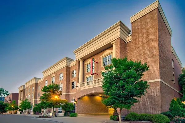 Photo 1 - Courtyard by Marriott Nashville Green Hills