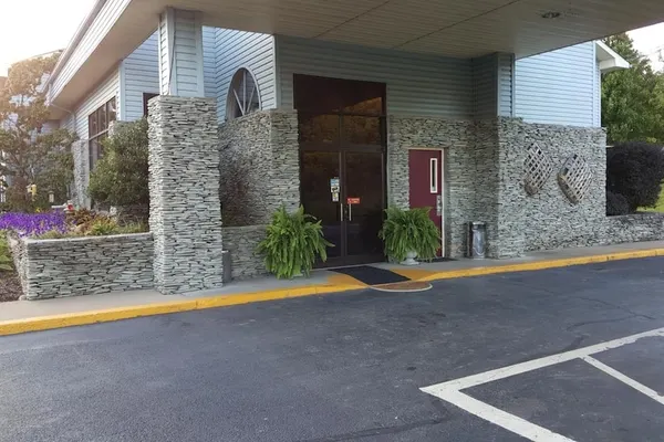 Photo 1 - Americourt Hotel