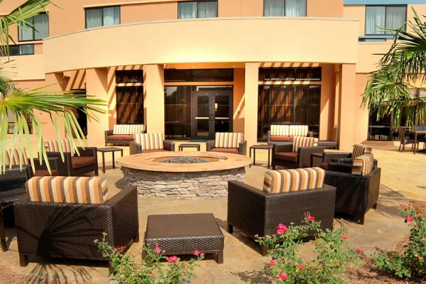 Photo 1 - Courtyard by Marriott Jackson Airport/Pearl