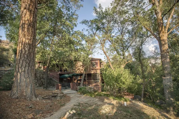 Photo 1 - Quiet Mind Lodge Retreat & Spa  Sequoias