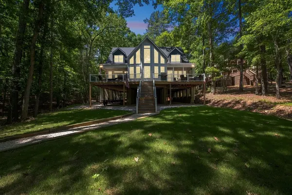 Photo 1 - Lake Wateree Vacation Home 4 Bedroom Home by Redawning