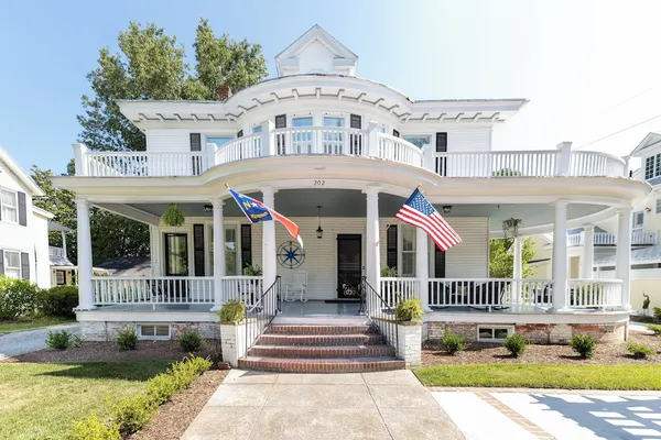 Photo 1 - The Edenton Collection-Captain's Quarters Inn