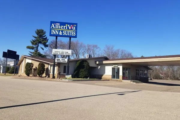 Photo 1 - AmeriVu Inn & Suites