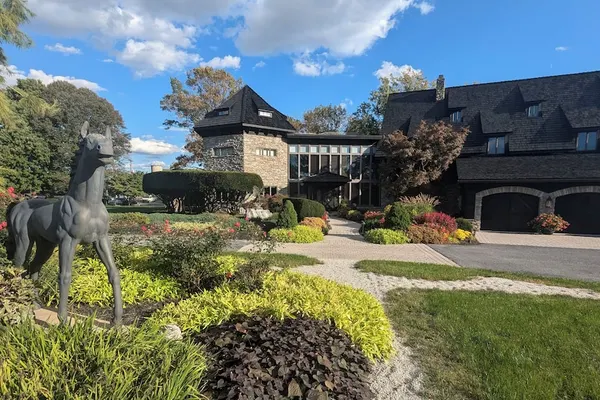 Photo 1 - Twin Pine Manor Bed & Breakfast