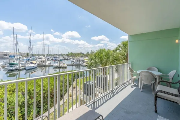 Photo 1 - 427 Little Harbor