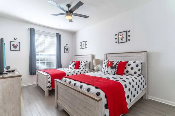 Photo 1 - 2821 Windsor Hills