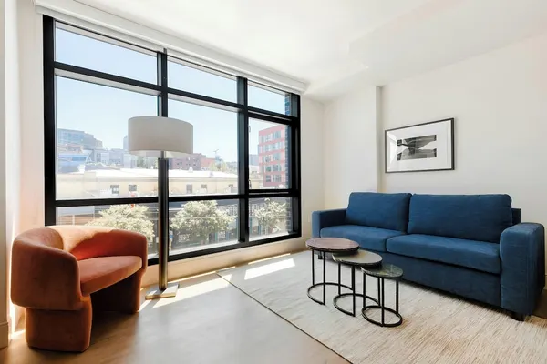 Photo 1 - Sonder by Marriott Bonvoy Pivot Apartments Capitol Hill