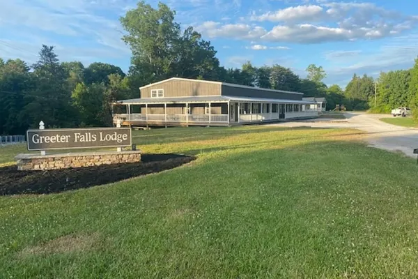 Photo 1 - Greeter Falls Lodge Suite 4